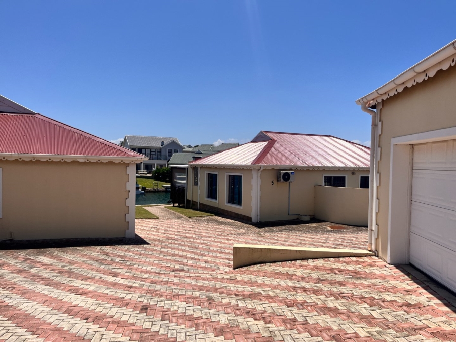 2 Bedroom Property for Sale in Marina Martinique Eastern Cape